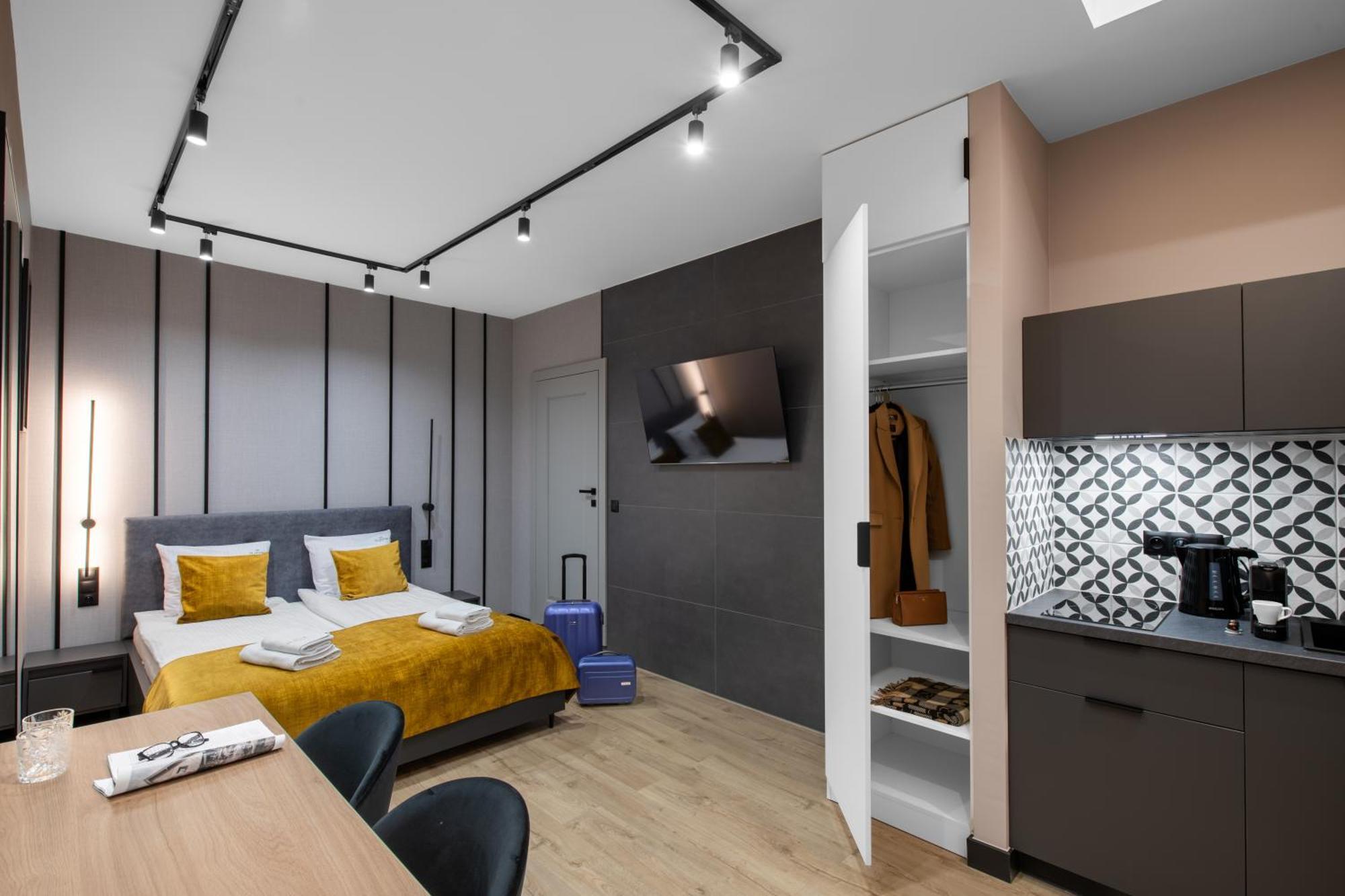 Platinia Premium Apartments Краков Экстерьер фото