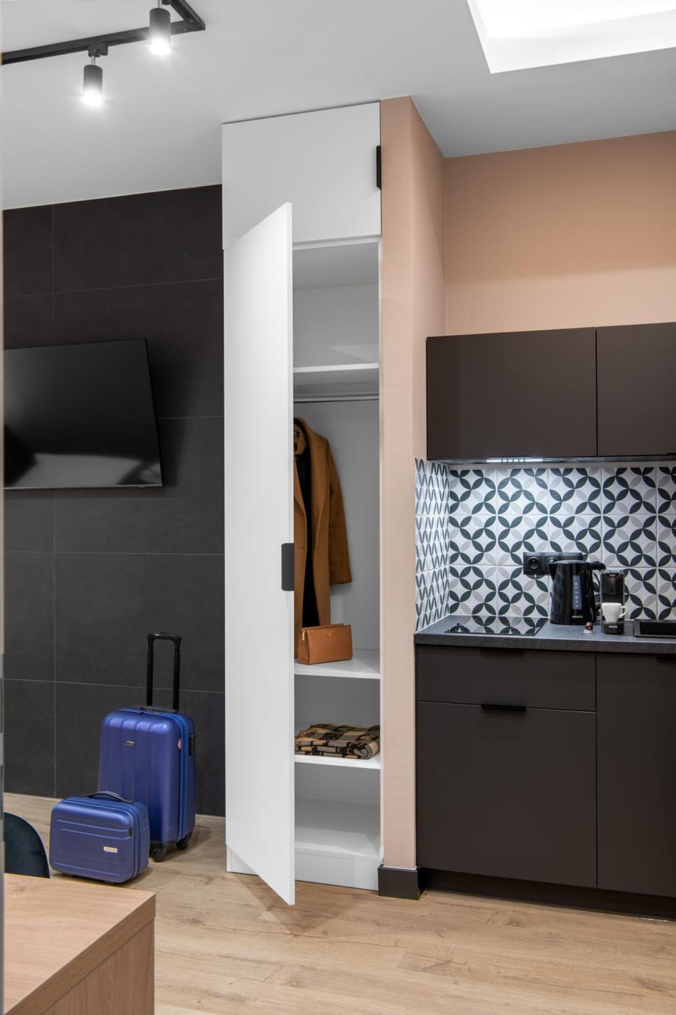 Platinia Premium Apartments Краков Экстерьер фото